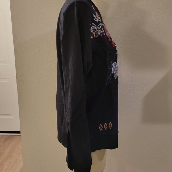 Johnny Was Denali Sweatshirt - Picture 4 of 8